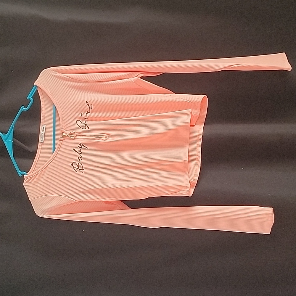 Pink long sleeve crop top 1x
